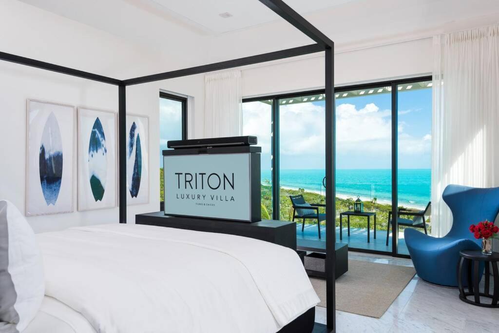 بروفيدنسياليس Triton Luxury Villa المظهر الخارجي الصورة